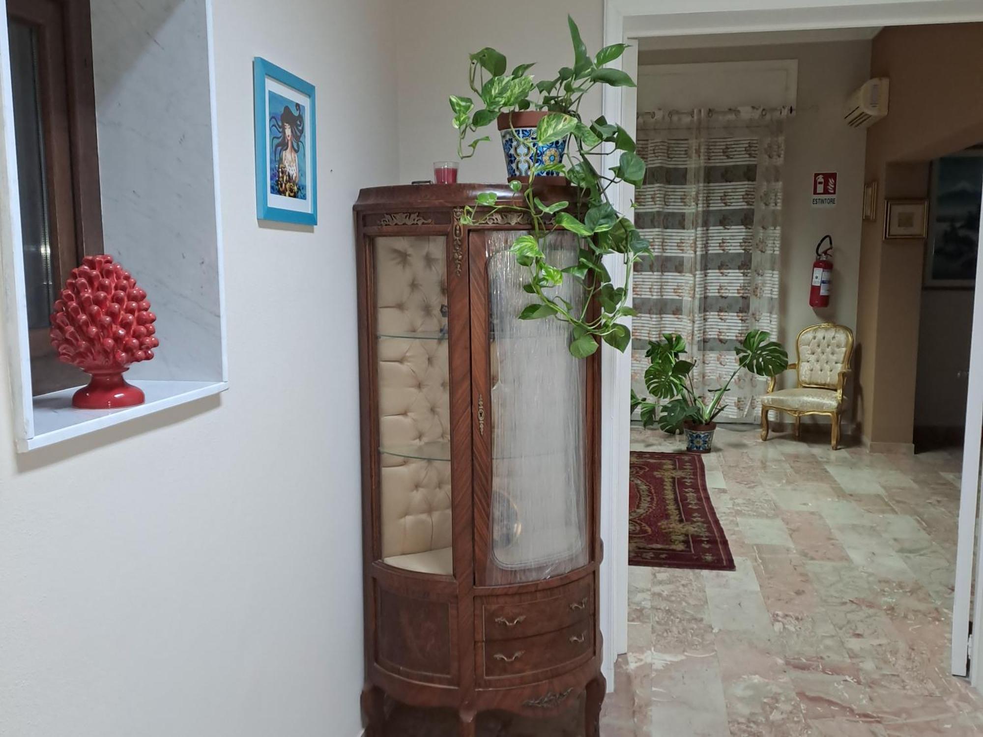 B&B Domus Pina Catania-Fontanarossai nemzetközi repülőtér Kültér fotó