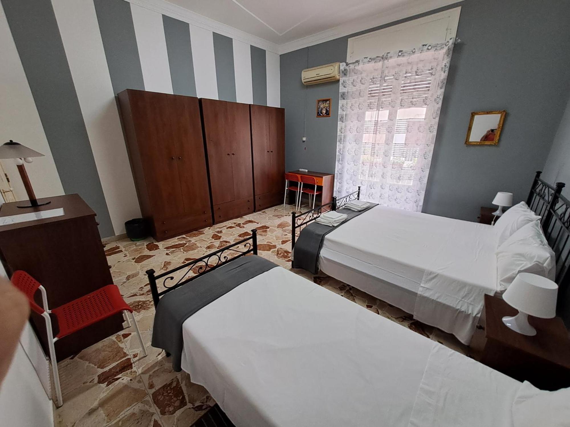 B&B Domus Pina Catania-Fontanarossai nemzetközi repülőtér Kültér fotó