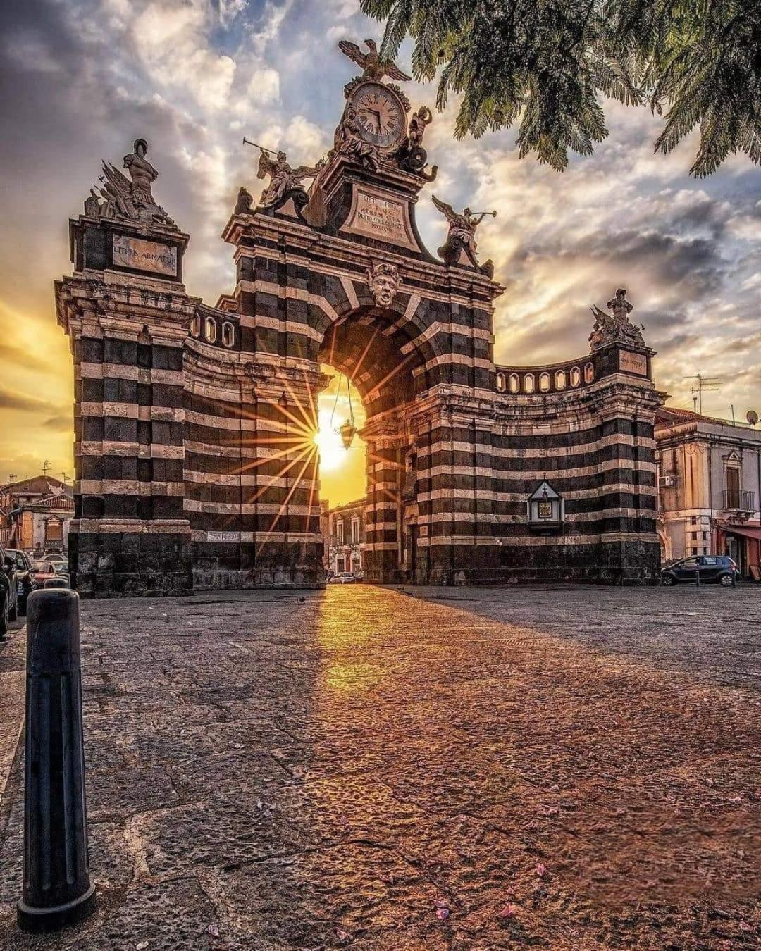 B&B Domus Pina Catania-Fontanarossai nemzetközi repülőtér Kültér fotó