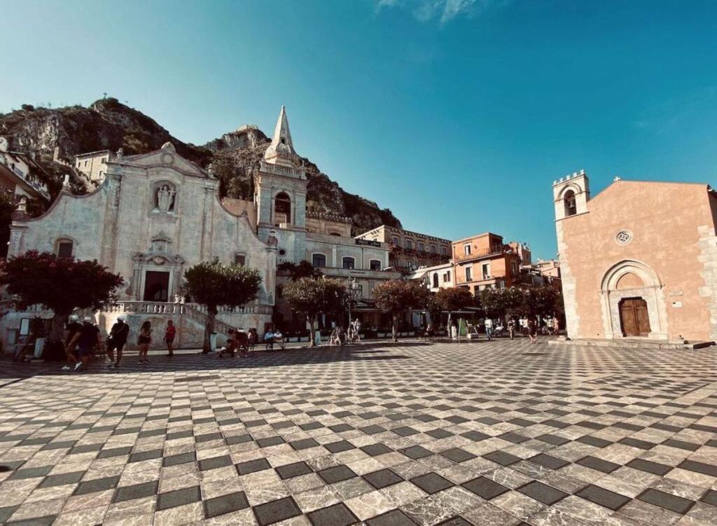 B&B Domus Pina Catania-Fontanarossai nemzetközi repülőtér Kültér fotó