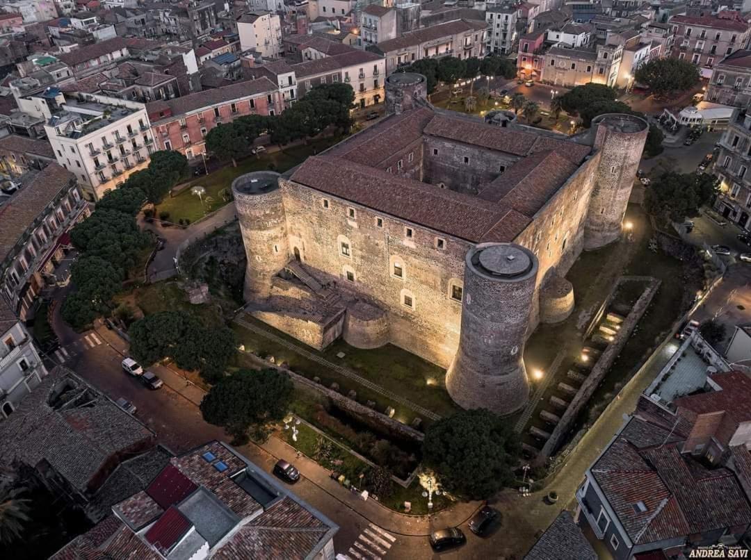 B&B Domus Pina Catania-Fontanarossai nemzetközi repülőtér Kültér fotó