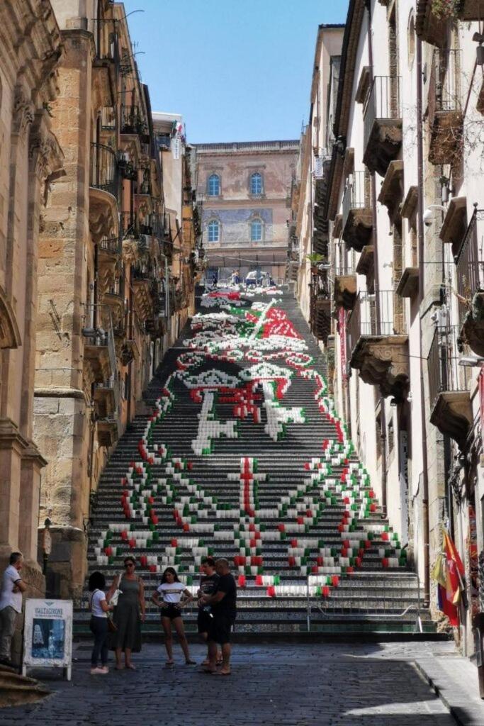 B&B Domus Pina Catania-Fontanarossai nemzetközi repülőtér Kültér fotó
